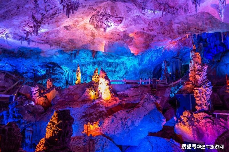 梁思成晚年坦言：林徽因很聪明，追求者又多，做她的丈夫并不轻松